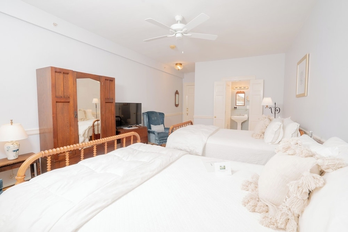 Imagen de la habitación del Hotel Historic General Lewis Inn. Foto 14
