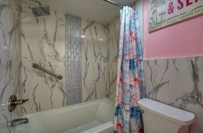 Imagen de la habitación del Hotel Historic Inn. Foto 20