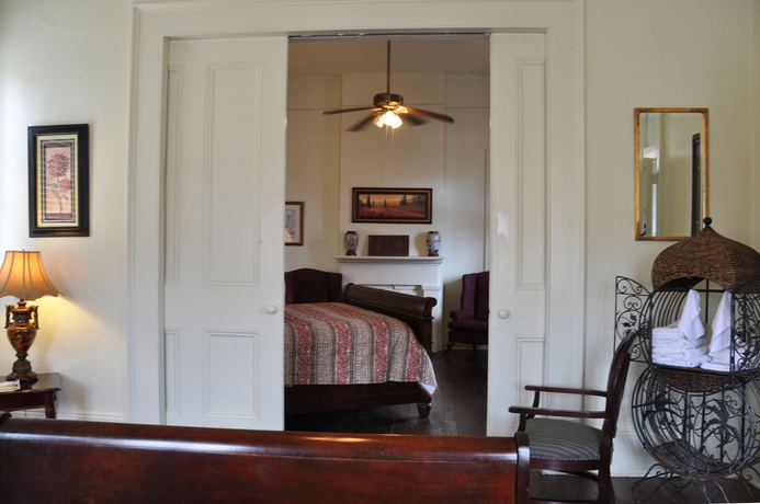 Imagen de la habitación del Hotel Historic Mardi Gras Inn. Foto 4