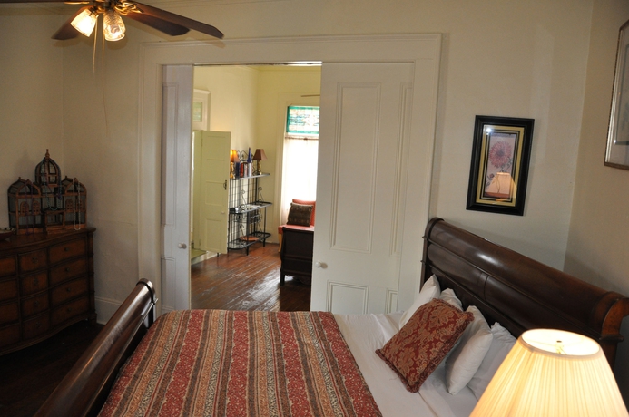 Imagen de la habitación del Hotel Historic Mardi Gras Inn. Foto 8