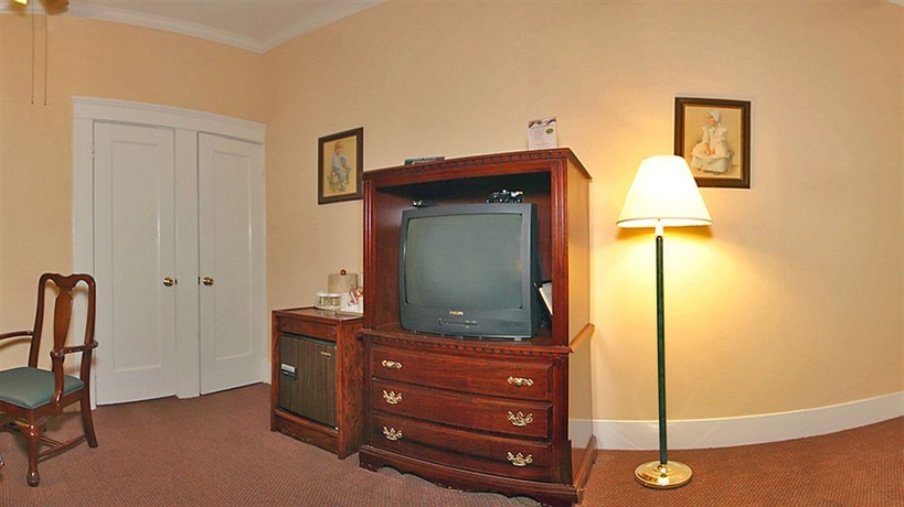 Imagen de la habitación del Hotel Historic Santa Maria Inn. Foto 5