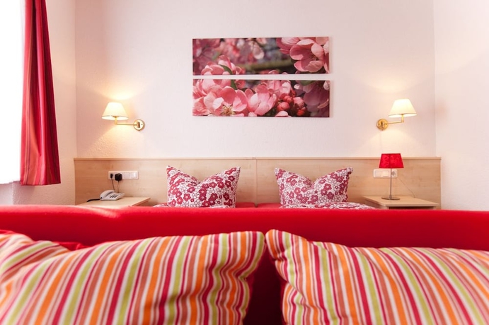 Imagen de la habitación del Hotel Historisches Weinrestaurant Zum Gr&uuml;nen Kranz. Foto 2