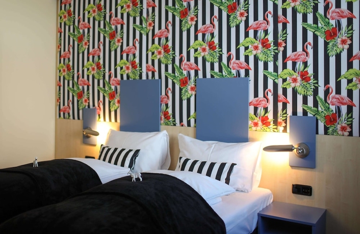 Imagen de la habitación del Hotel Hit the Sky. Foto 4
