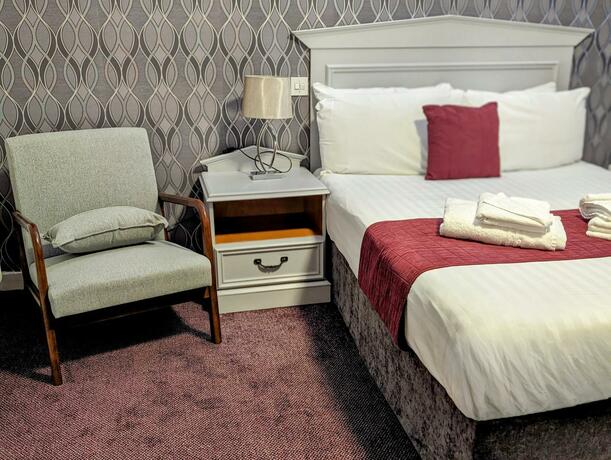 Imagen general del Hotel Hitchin Priory. Foto 6
