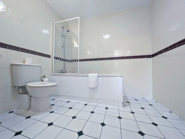 Imagen general del Hotel Hitchin Priory. Foto 7