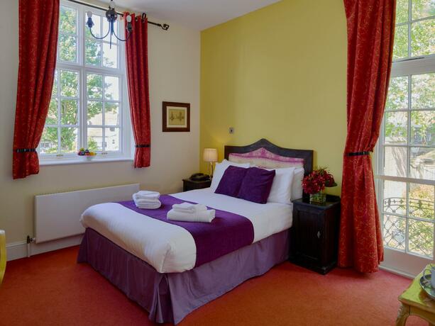 Imagen general del Hotel Hitchin Priory. Foto 20