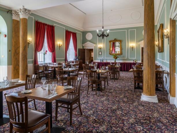 Imagen general del Hotel Hitchin Priory. Foto 27
