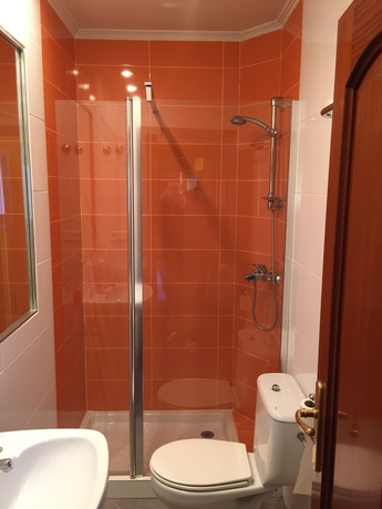 Imagen de la habitación del Hotel Hito. Foto 13