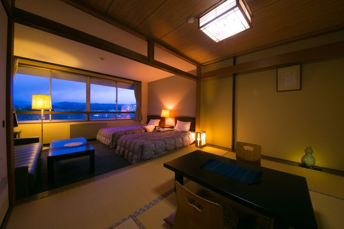 Imagen de la habitación del Hotel Hitoyoshi Onsen Nabeya. Foto 6