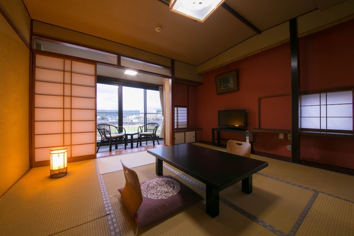 Imagen de la habitación del Hotel Hitoyoshi Onsen Nabeya. Foto 9