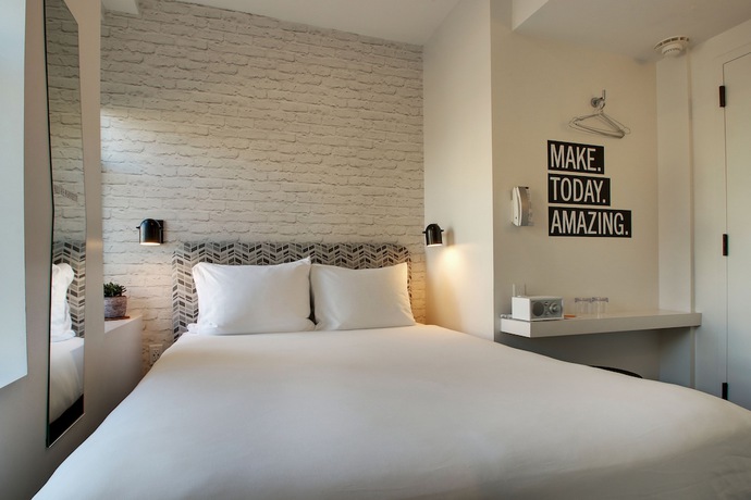 Imagen de la habitación del Hotel Hive. Foto 3