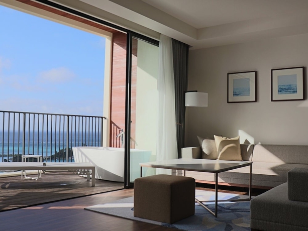Imagen de la habitación del Hotel Hiyori Ocean Resort Okinawa. Foto 9