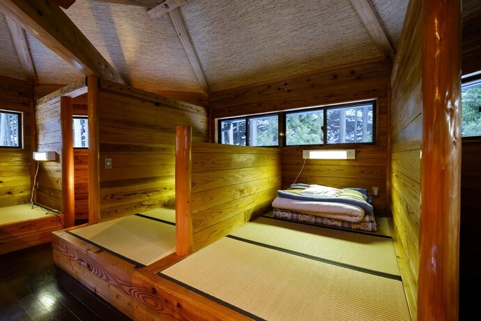 Imagen de la habitación del Hotel Hiyoshi Forest Resort Yamanoie. Foto 28