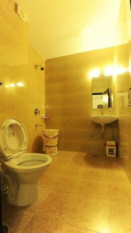 Imagen general del Hotel Hkj Residency. Foto 5