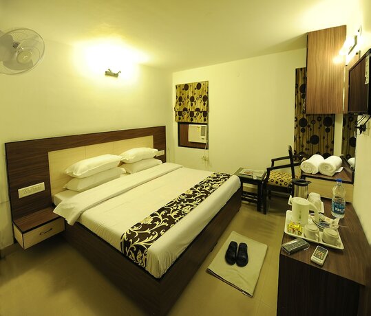 Imagen general del Hotel Hkj Residency. Foto 11