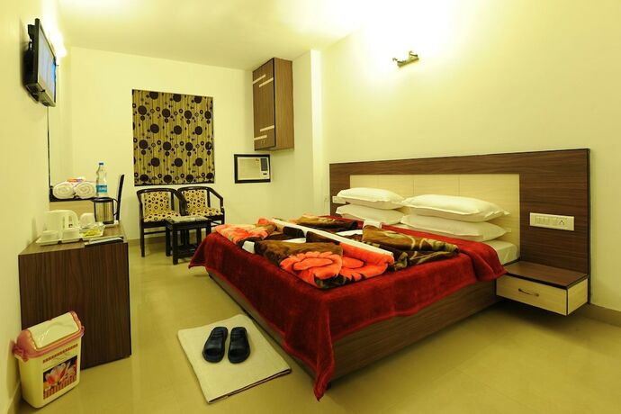 Imagen general del Hotel Hkj Residency. Foto 14