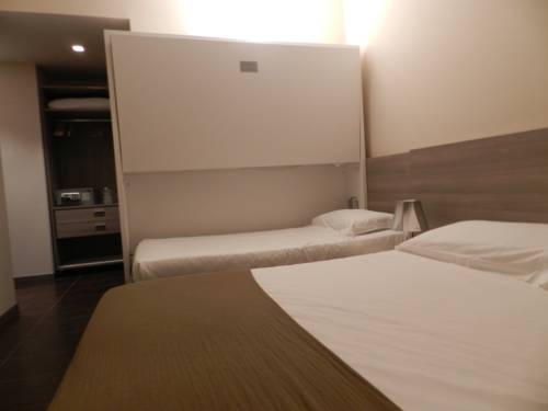 Imagen de la habitación del Hotel Hll Lungolago Lecco. Foto 3