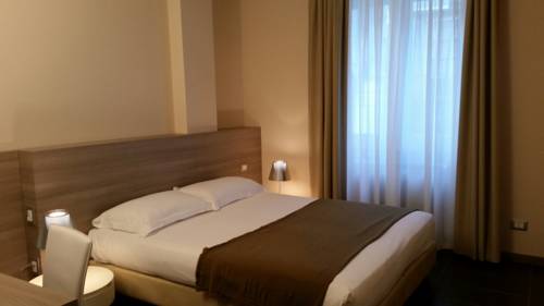 Imagen de la habitación del Hotel Hll Lungolago Lecco. Foto 5