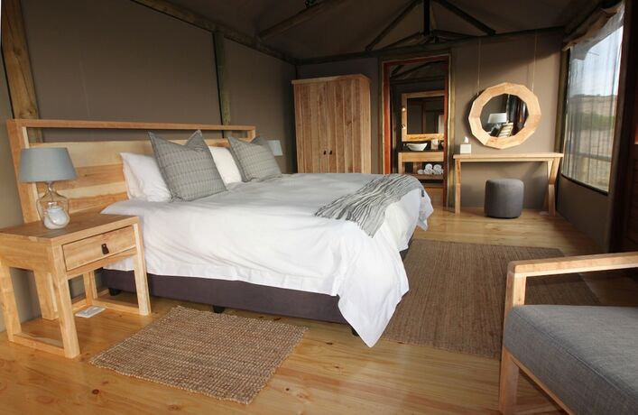 Imagen general del Hotel Hlosi Game Lodge - Amakhala Game Reserve. Foto 1