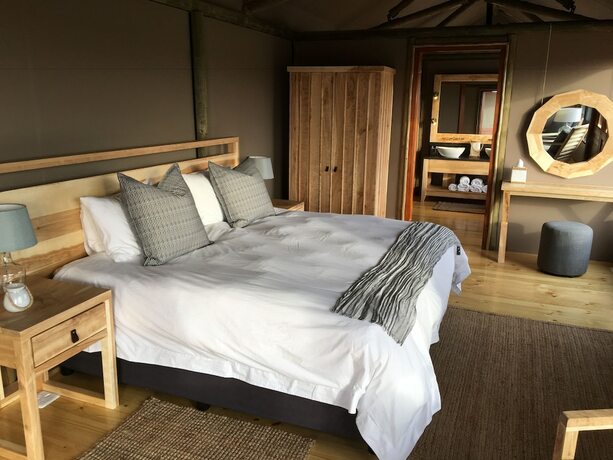 Imagen general del Hotel Hlosi Game Lodge - Amakhala Game Reserve. Foto 8