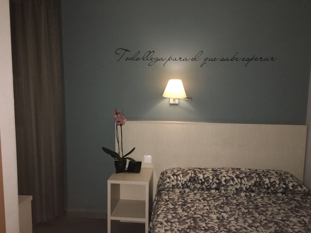 Imagen de la habitación del Hotel Hm Alfaro. Foto 13