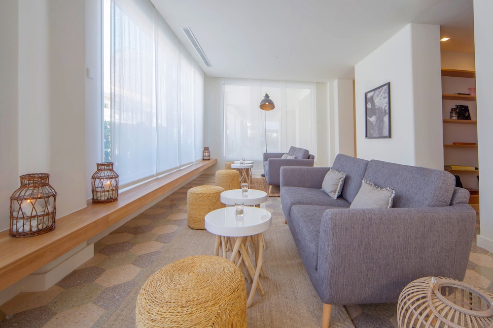 Imagen de los interiores del Hotel Hm Alma Beach - Adults Only. Foto 18