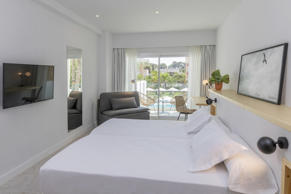 Imagen de la habitación del Hotel Hm Ayron Park. Foto 8