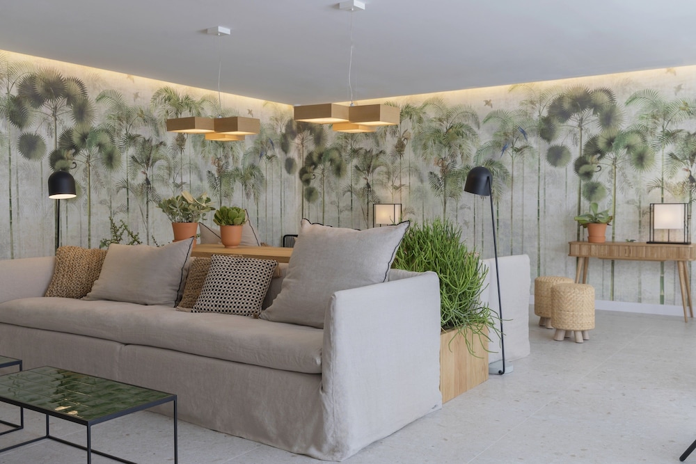 Imagen de los interiores del Hotel Hm Ayron Park. Foto 18