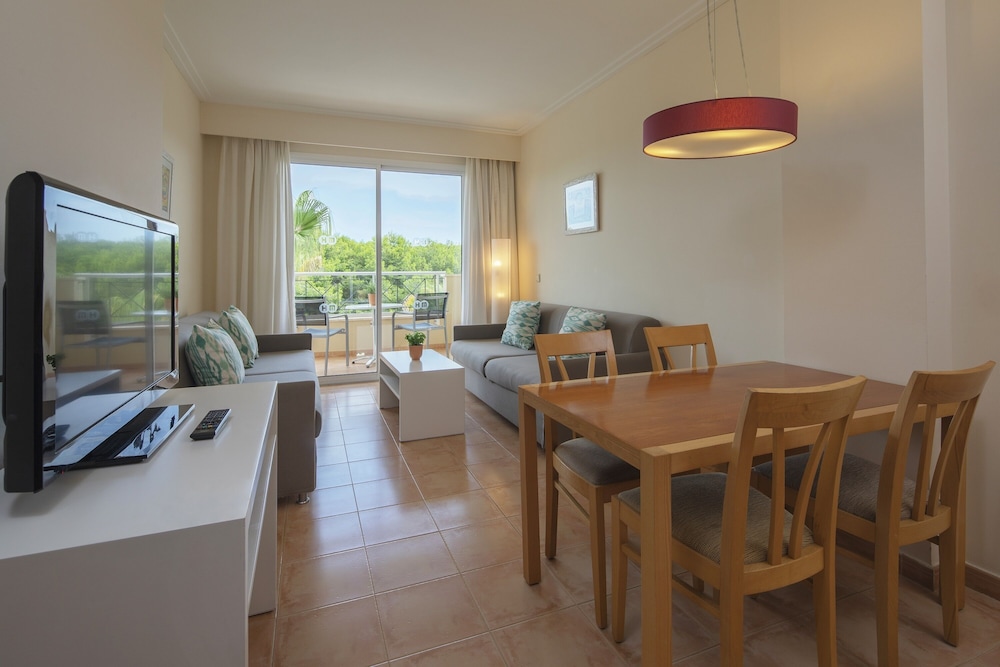 Imagen de la habitación del Hotel Hm Mar Blau. Foto 2