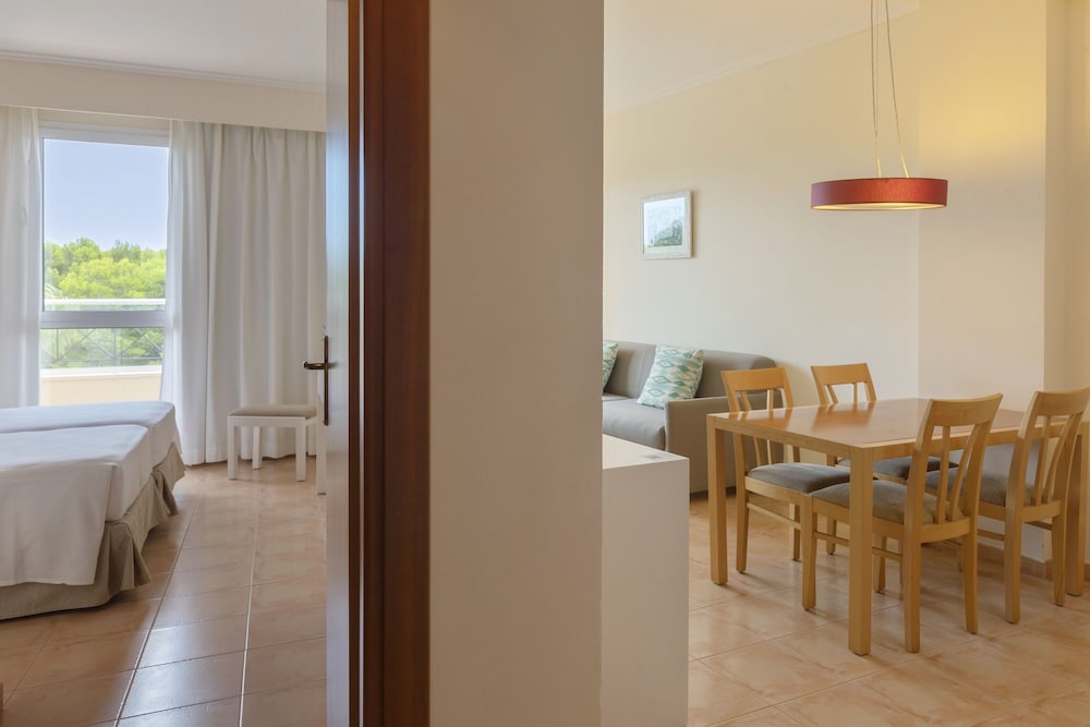 Imagen de la habitación del Hotel Hm Mar Blau. Foto 6