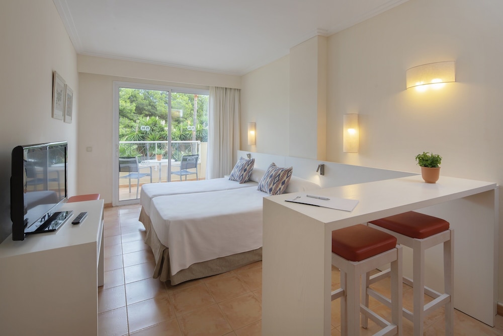 Imagen de la habitación del Hotel Hm Mar Blau. Foto 7