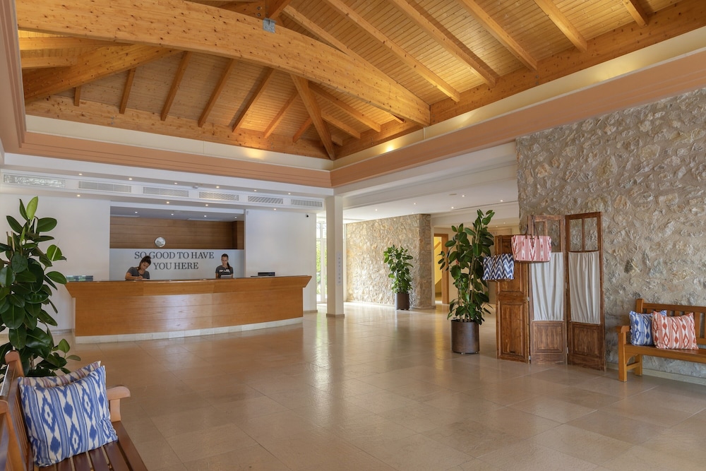 Imagen de los interiores del Hotel Hm Mar Blau. Foto 19