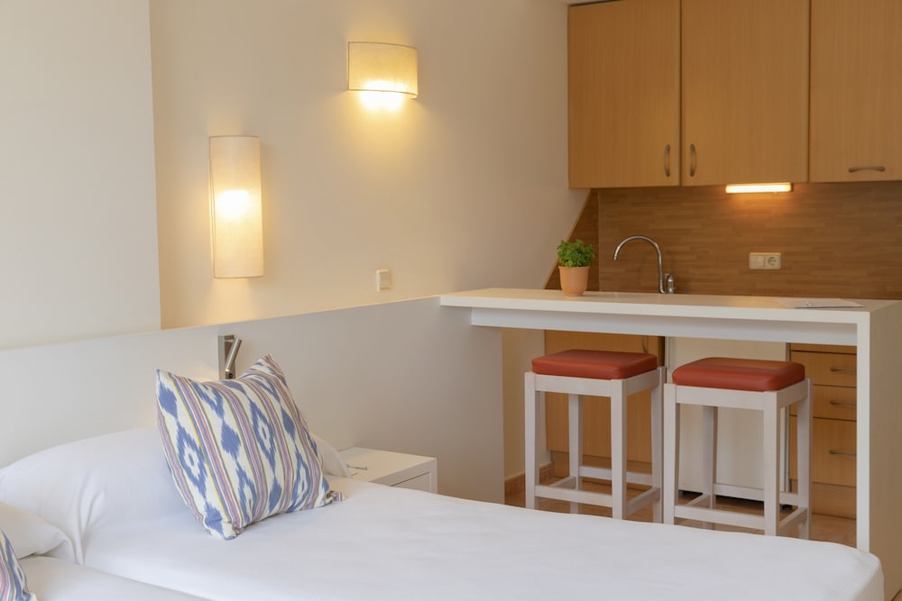 Imagen de la habitación del Hotel Hm Mar Blau. Foto 12