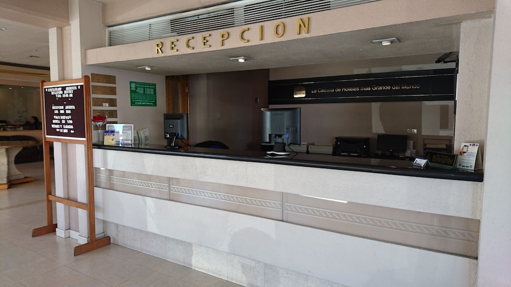 Imagen de los interiores del Hotel Hm Mirador. Foto 17