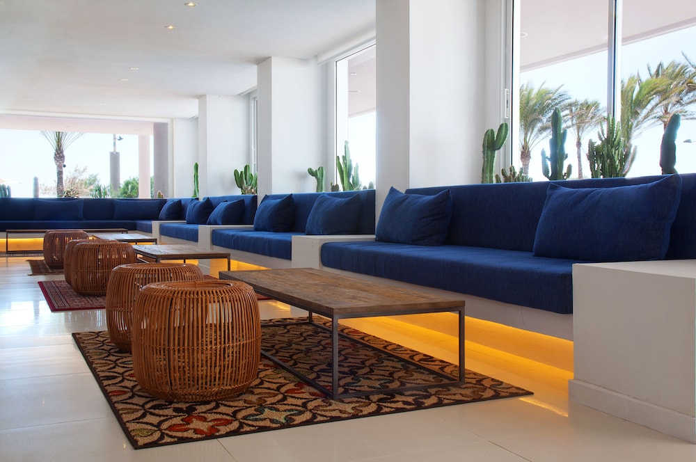 Imagen de los interiores del Hotel Hm Tropical. Foto 20