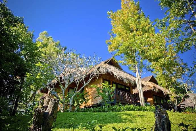 Imagen de los exteriores del Hotel Hmong Hilltribe Lodge. Foto 10
