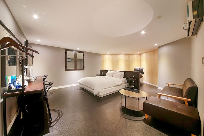 Imagen de la habitación del Hotel HoTel KINO. Foto 3