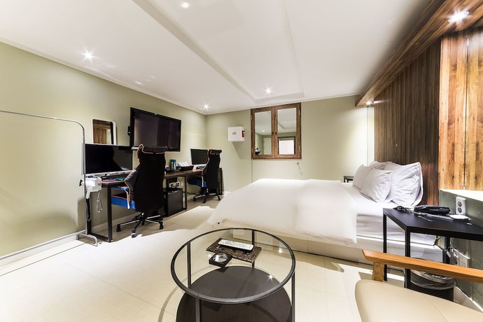 Imagen de la habitación del Hotel HoTel KINO. Foto 4