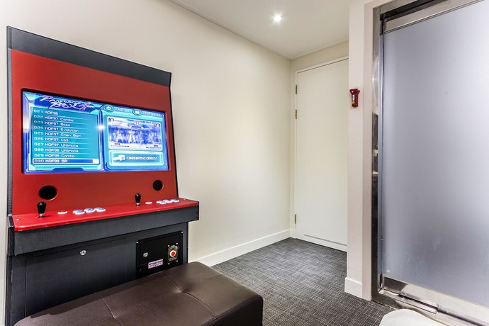 Imagen de los interiores del Hotel HoTel KINO. Foto 19