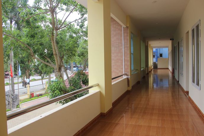 Imagen de los interiores del Hotel Hoa Binh. Foto 18