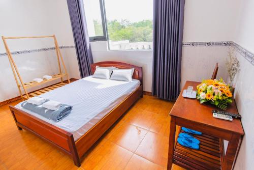 Imagen de la habitación del Hotel Hoa C&uacute;c Phương Dĩ An - B&igrave;nh Dương. Foto 17