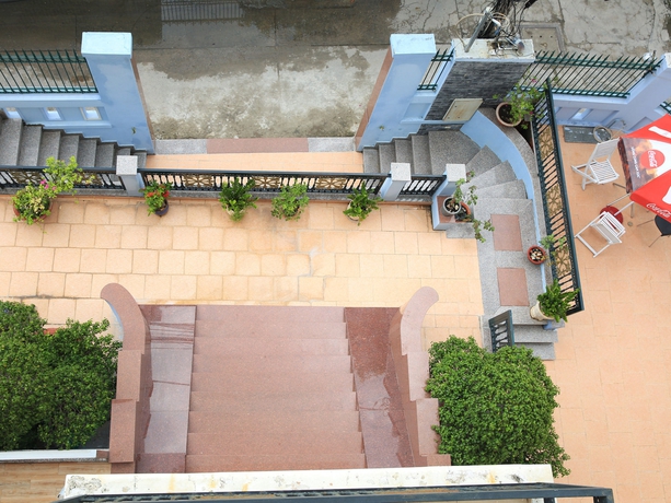 Imagen de los exteriores del Hotel Hoa Phat and Apartment. Foto 14