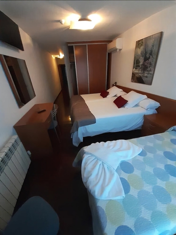 Imagen de la habitación del Hotel Hórreo. Foto 5