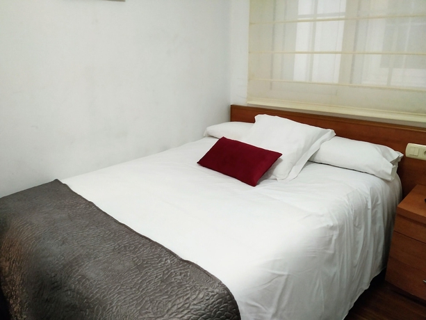 Imagen de la habitación del Hotel Hórreo. Foto 6