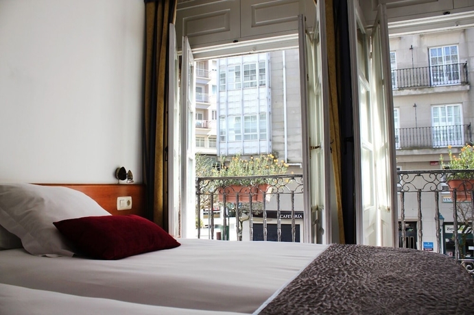 Imagen de la habitación del Hotel Hórreo. Foto 8