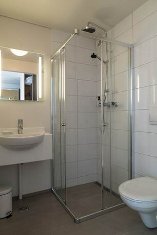 Imagen general del Hotel H&oacute;tel &Iacute;safj&ouml;r&eth;ur. Foto 12