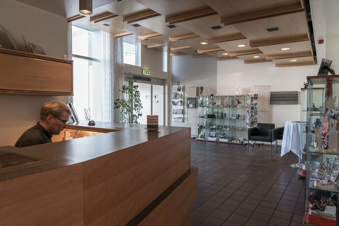 Imagen de los interiores del Hotel H&oacute;tel &Iacute;safj&ouml;r&eth;ur. Foto 27