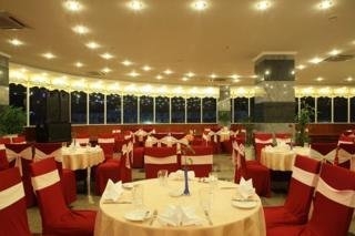 Imagen del bar/restaurante del Hotel Hoang Anh Gia Lai Plaza. Foto 2