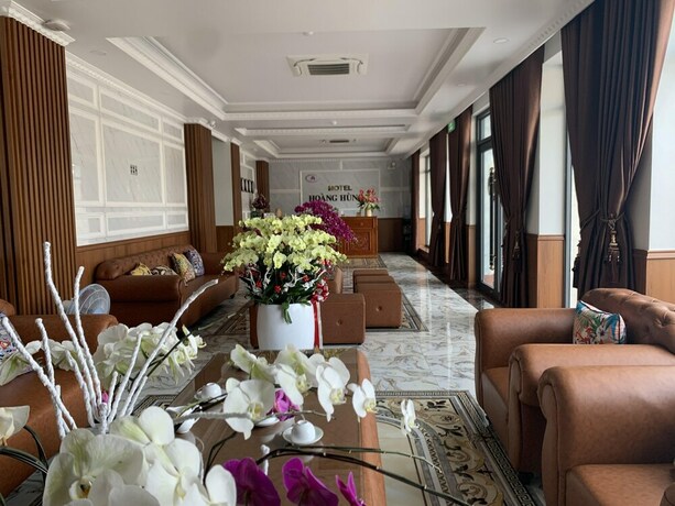 Imagen de los interiores del Hotel Hoang Hung, Thuan An. Foto 30