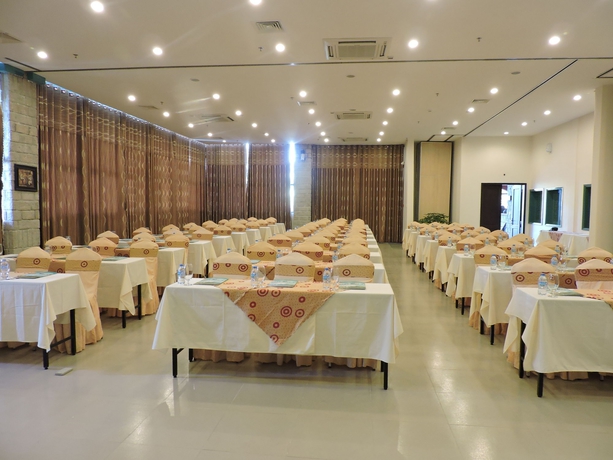 Imagen de los interiores del Hotel Hoang Ngoc Resort. Foto 14